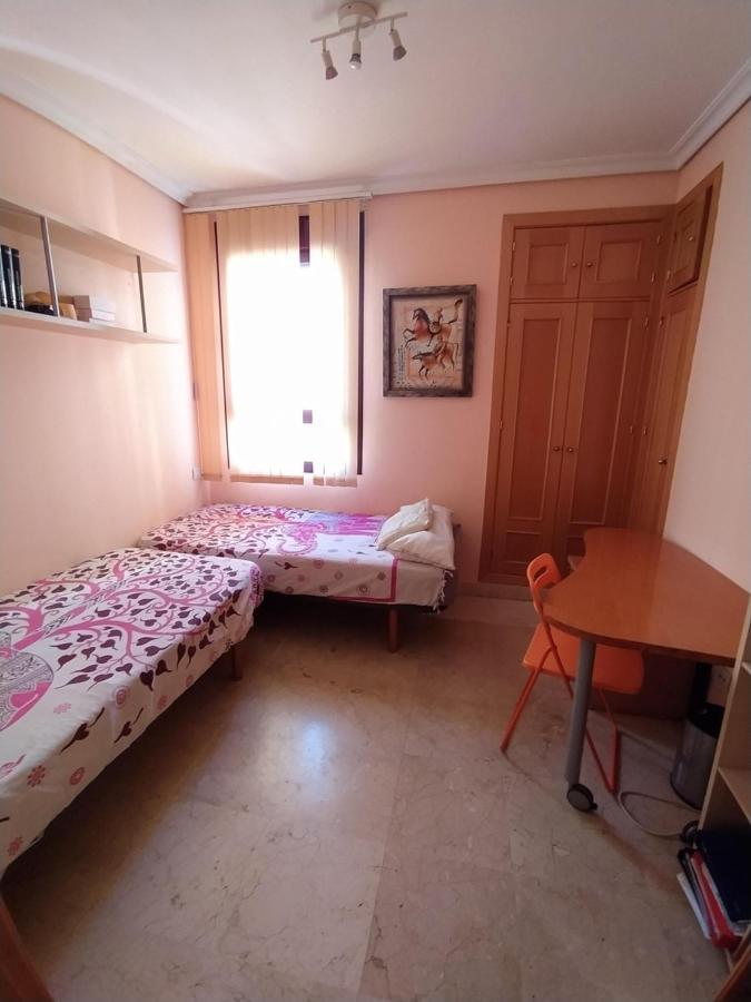 Edificio Trovador Apartment Севиля Екстериор снимка