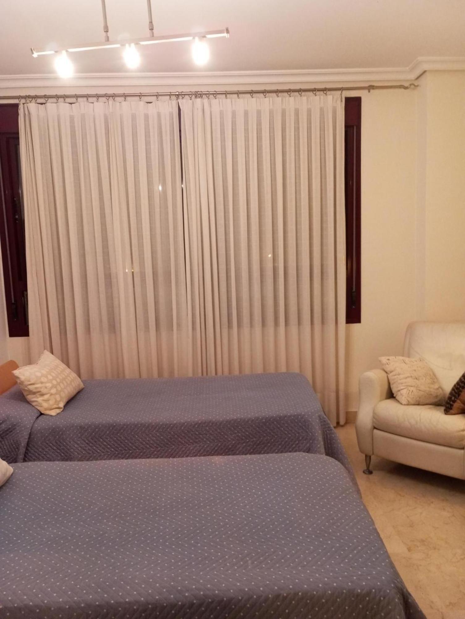 Edificio Trovador Apartment Севиля Екстериор снимка
